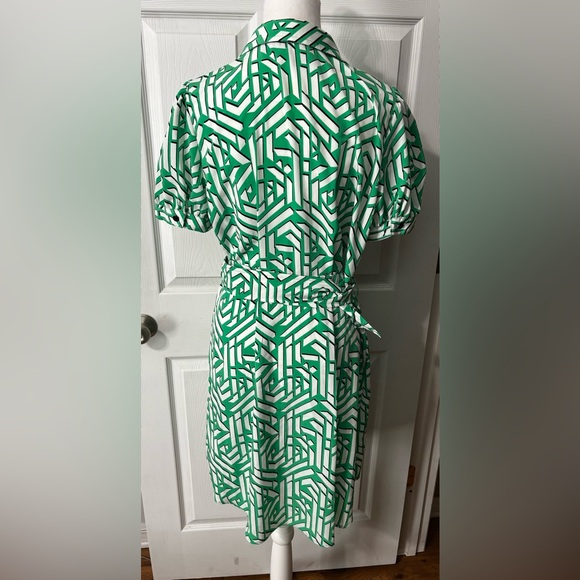 Karl Lagerfeld Paris Green White V-Neck Print Belted Shirt Dress Size 12 - Picture 7 of 12